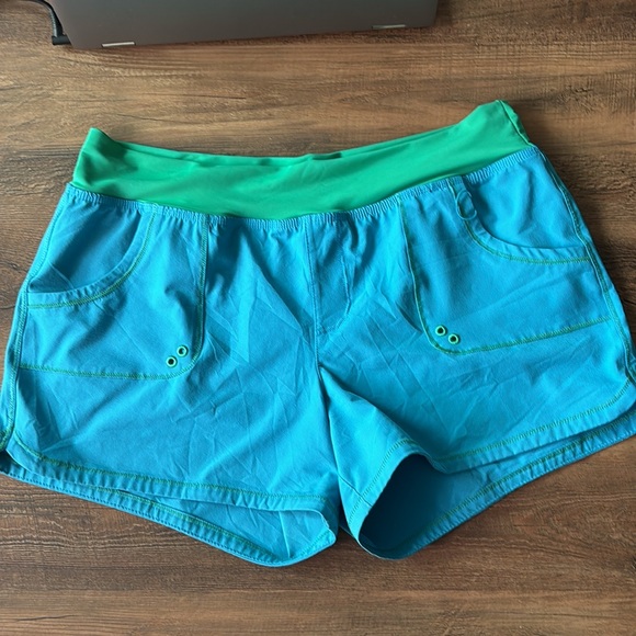 Prana Millie Board Swim Shorts Large - Picture 2 of 4